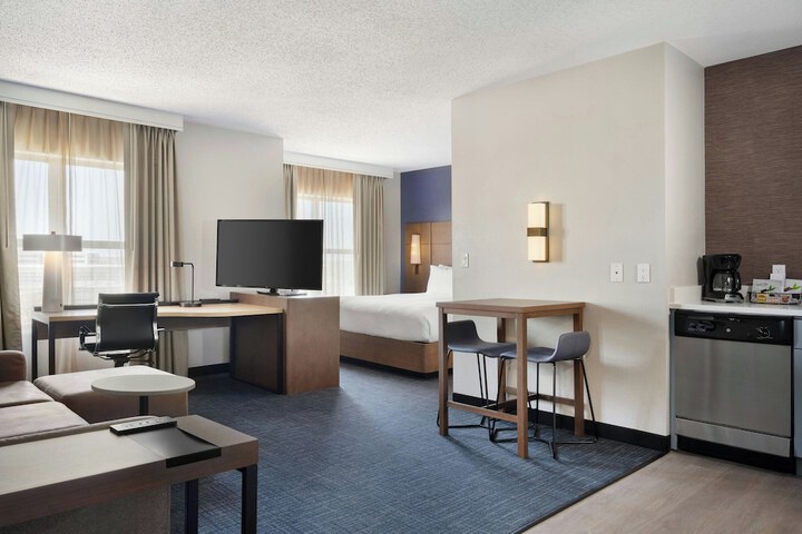 Residence Inn by Marriott Chicago Naperville / Warrenville