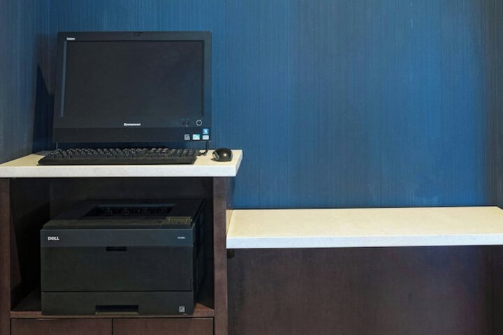 Business Center 28 of 28