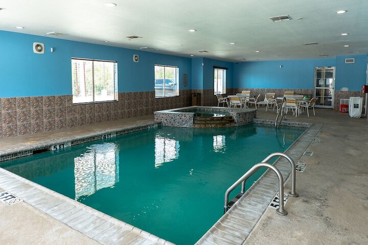 Rivers Inn & Suites