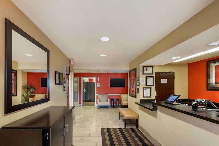 Hotel Interior 11 of 31