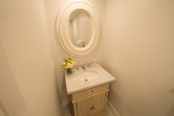 Room 5 of 62
