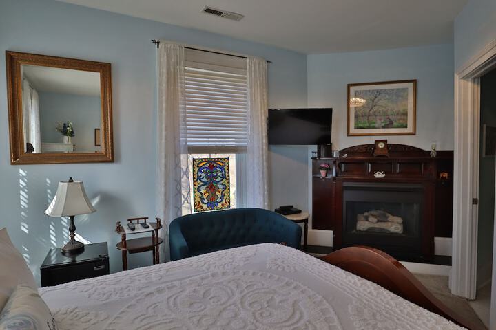 Room 22 of 37
