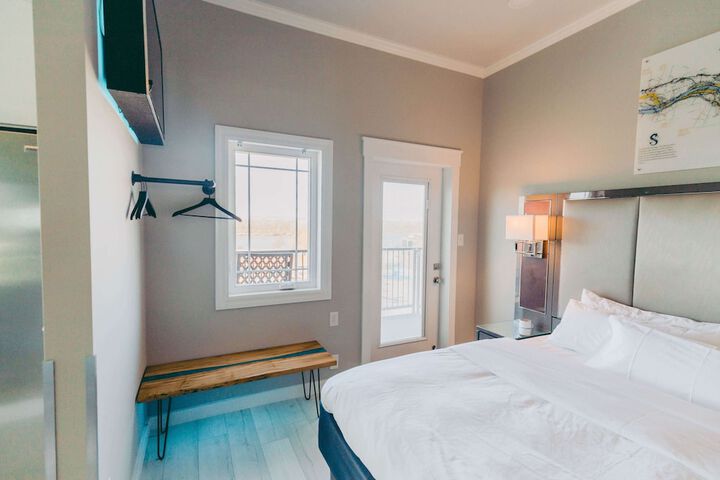 Room 45 of 140