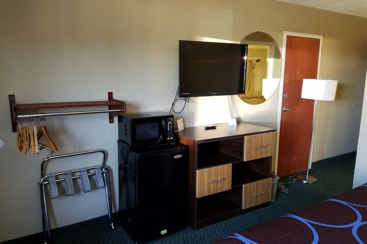 Room 15 of 52