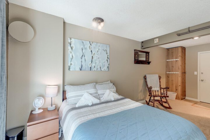 37SLL - Economical - Convenient - Kitchenette - Sleeps 2