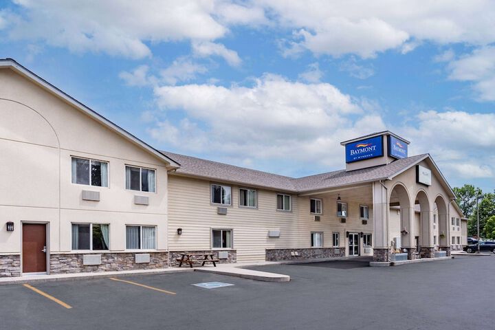 Hotel 4 of 73