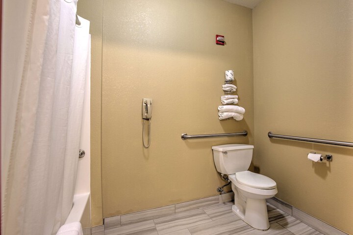 Room 10 of 21