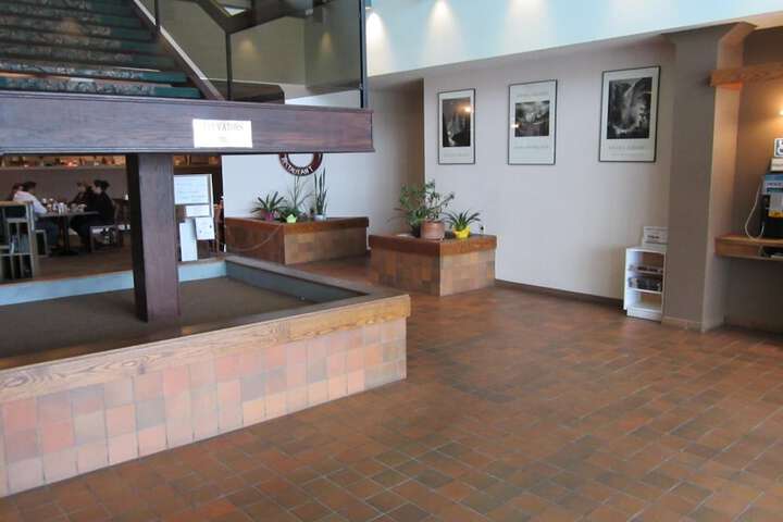 Highliner Hotel & Conference Centre