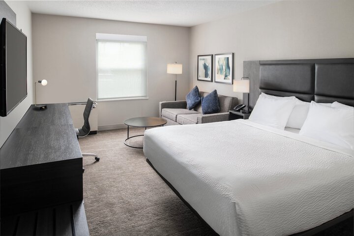 Holiday Inn Express South Burlington Downtown by IHG