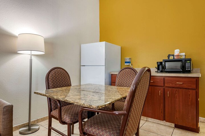 Room 20 of 58
