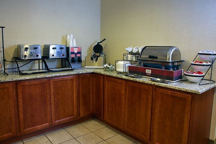Breakfast/Coffee Service 21 of 33