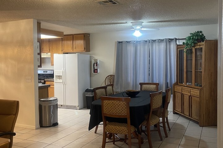 Room 95 of 143