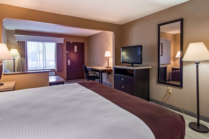 Room 10 of 21