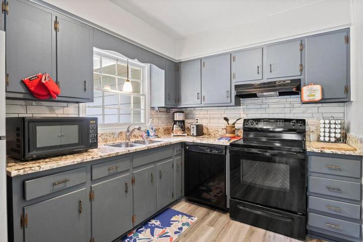 Rose Garden - Delightful Private and Peaceful Home