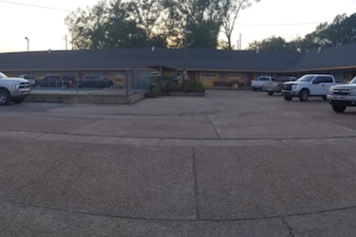 Budget Inn Magnolia