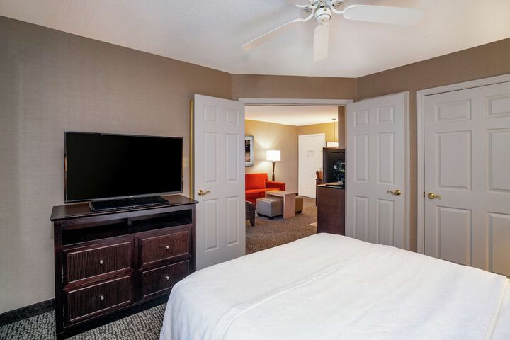 Room 42 of 57