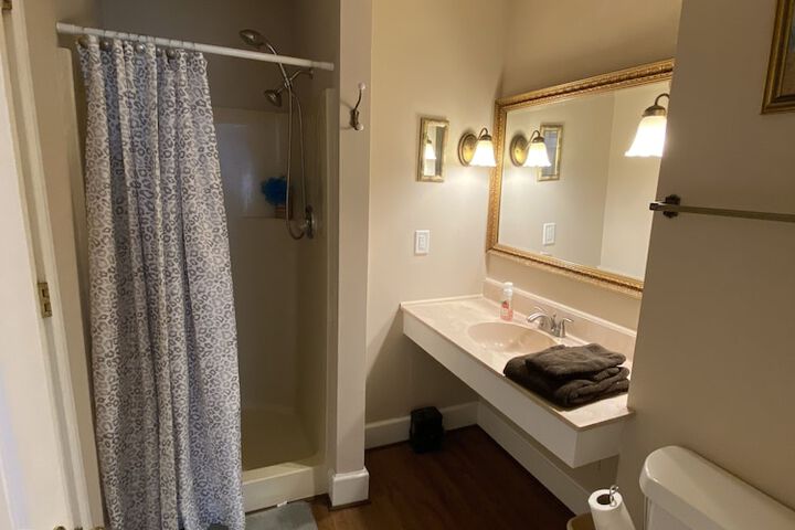 Room 53 of 70
