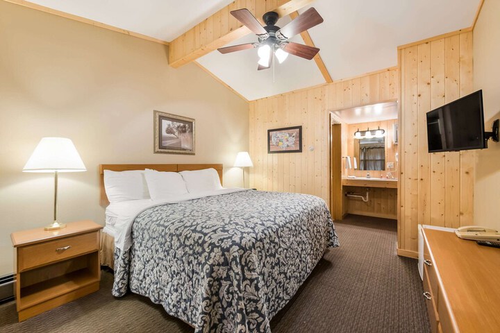 Econo Lodge Rice Lake