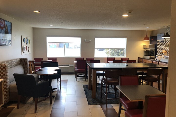 Holiday Inn Express Mt. Vernon by IHG