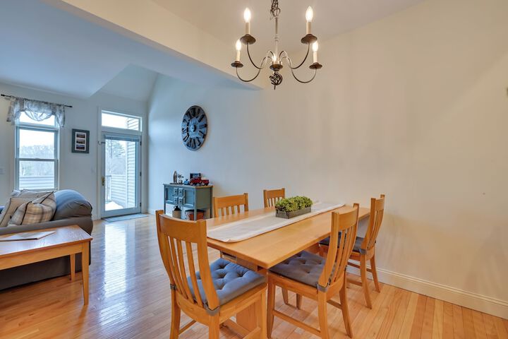 Bright Condo w / Community Perks: Near Ski Quechee!