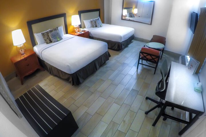 Room 9 of 35