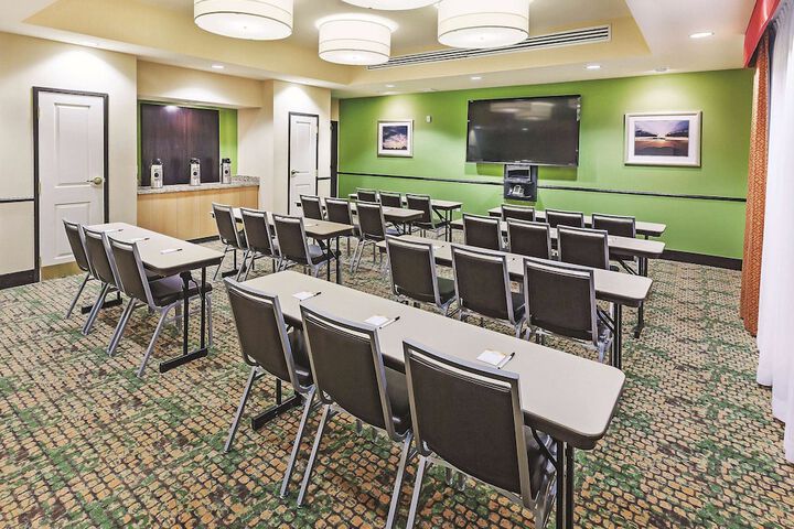 La Quinta Inn & Suites by Wyndham Pecos
