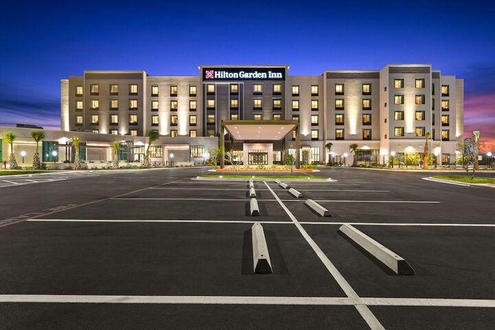 Hotel 5 of 52
