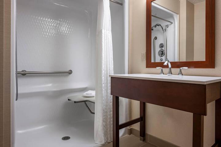 Comfort Suites State College near Penn State