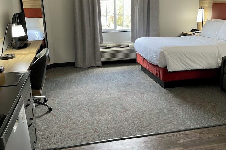 Room 52 of 88