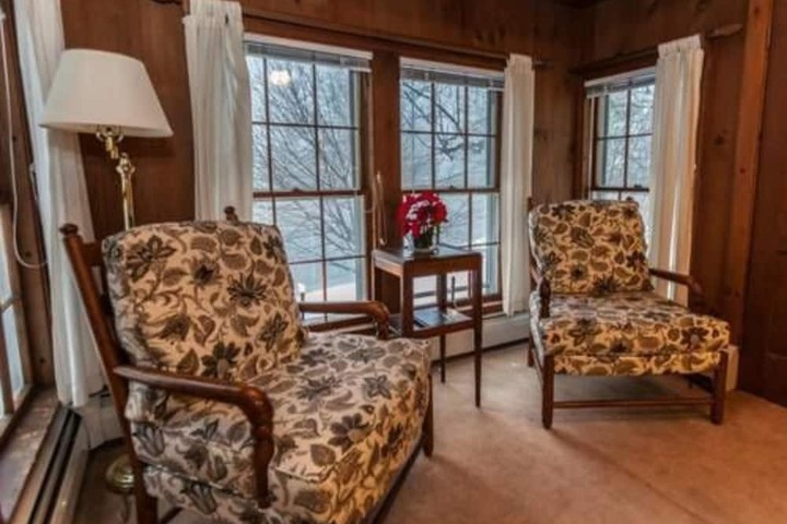 Arlingtons West Mountain Inn