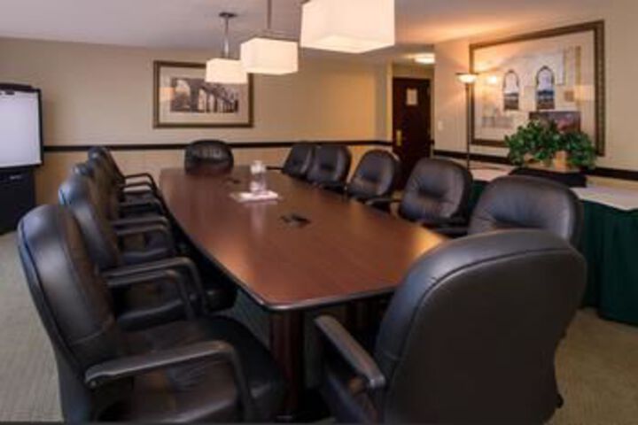 Ramada Plaza Rochester Airport