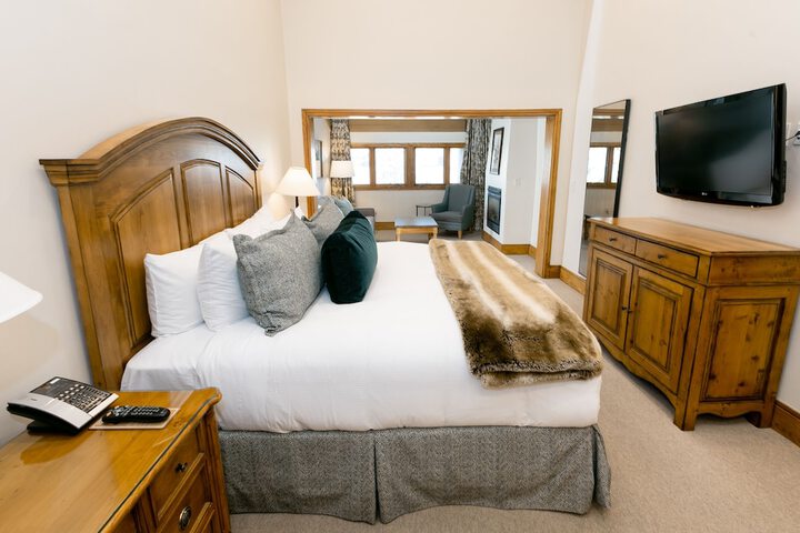 Room 105 of 500
