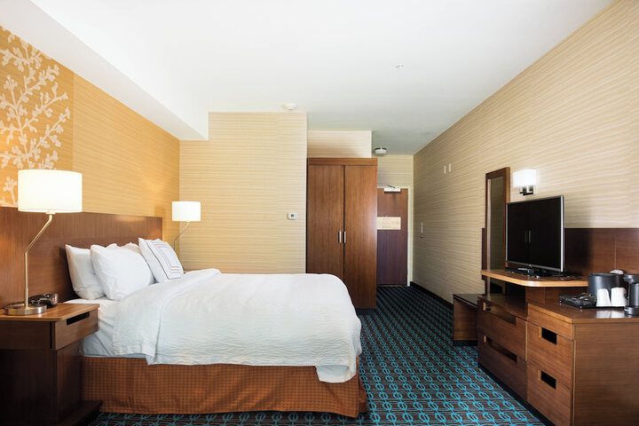 Fairfield Inn & Suites Rochester Mayo Clinic Area / St. Marys