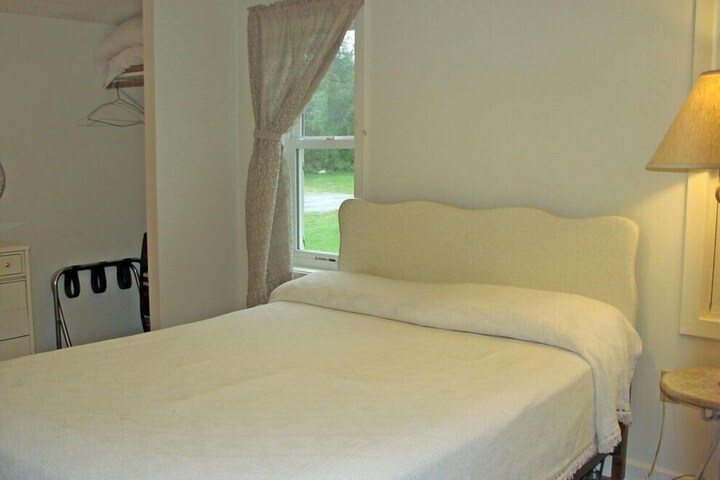 Room 93 of 123