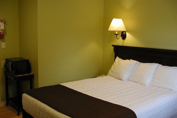 Room 42 of 71