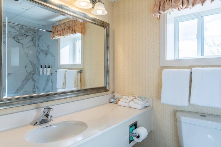 Port Inn and Suites Portsmouth an Ascend Collection Hotel
