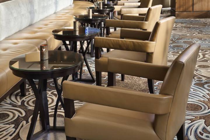Renaissance Dallas Addison Hotel