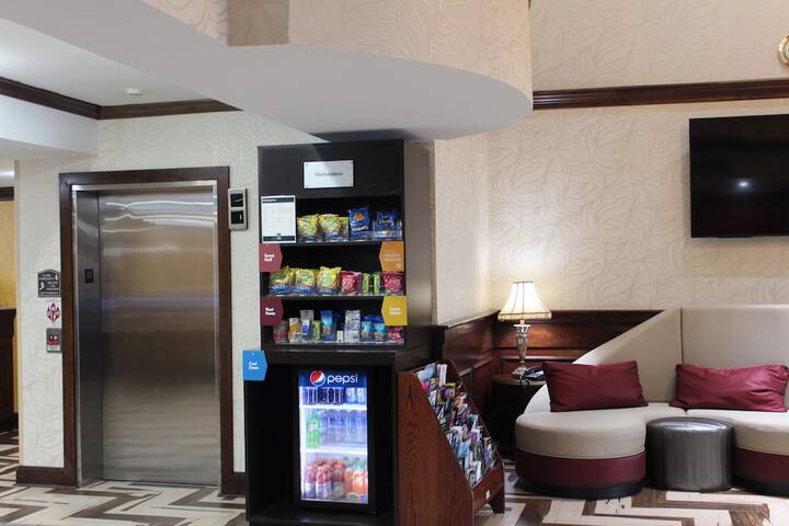 Hotel Interior 8 of 75
