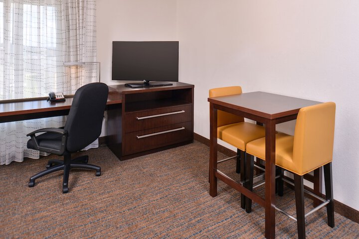 Room 17 of 42