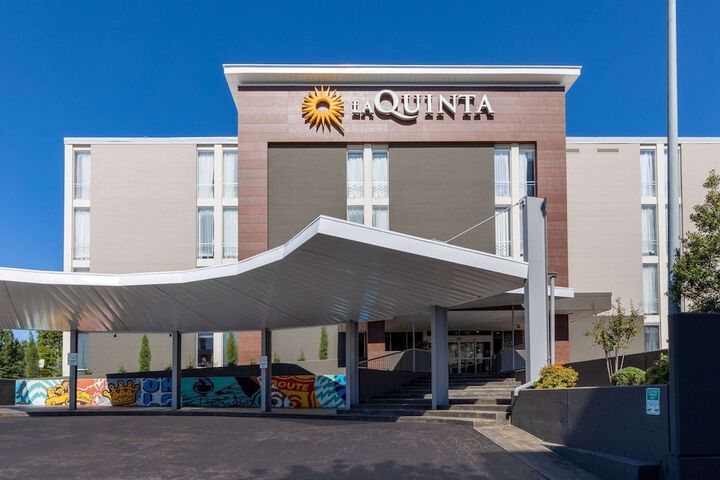 Hotel 2 of 33