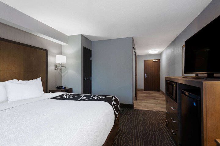 Room 17 of 25