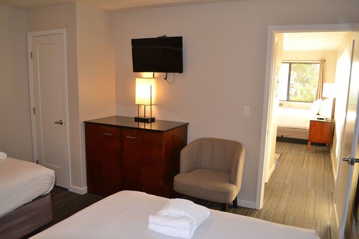 Room 16 of 53