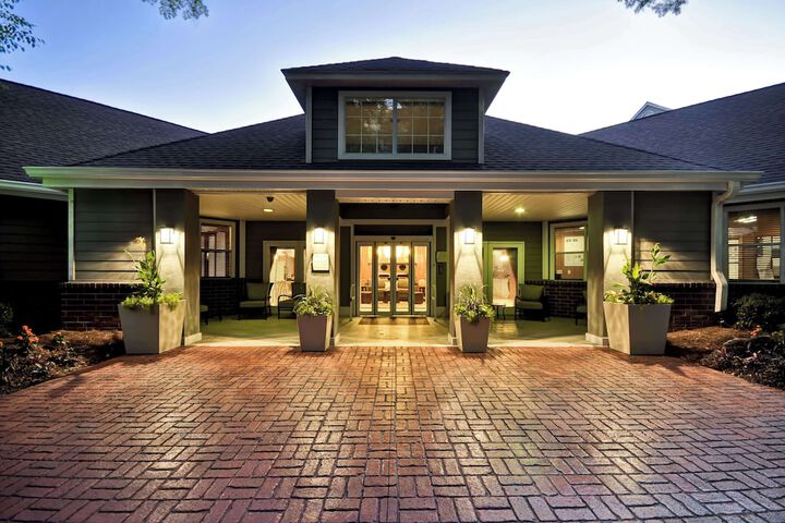 Hotel 4 of 50