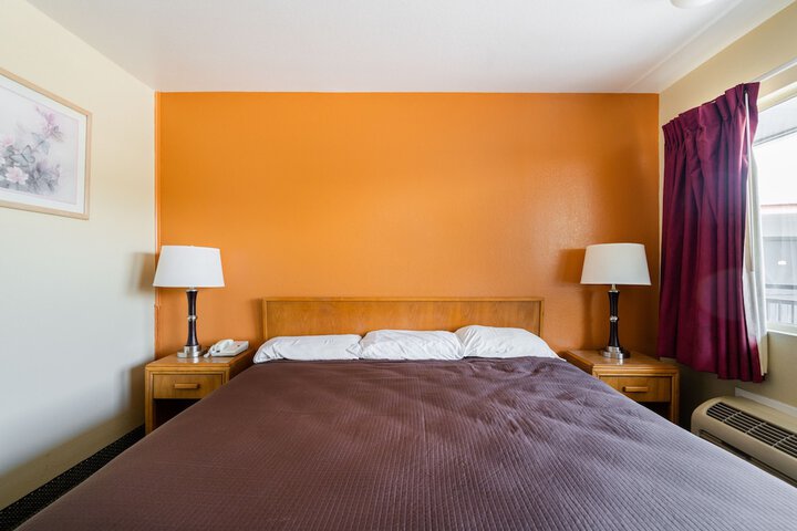 Room 34 of 50