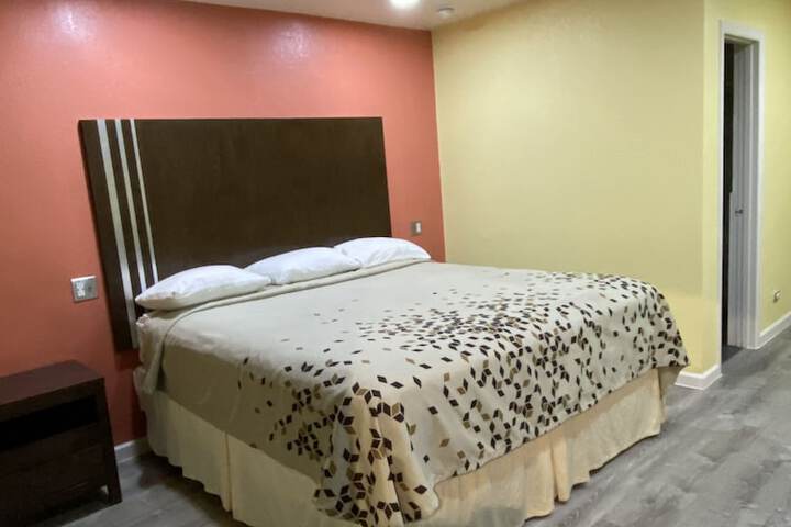 Budget Inn