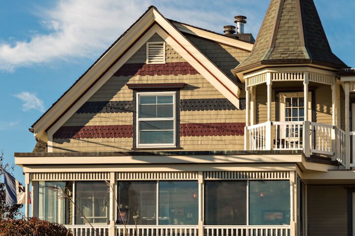 Crowne Pointe Historic Inn & Spa - Adults Only