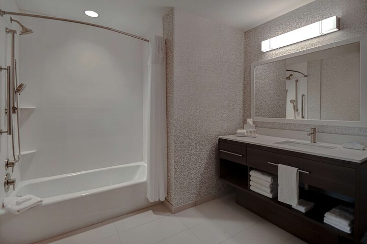 Home2 Suites by Hilton East Hanover