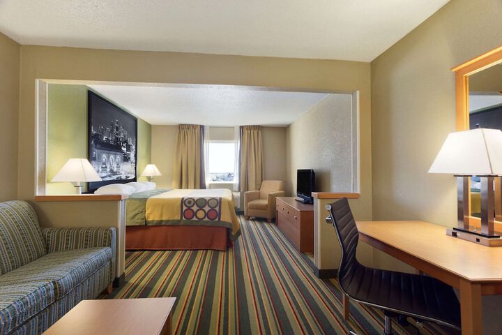 Room 7 of 14
