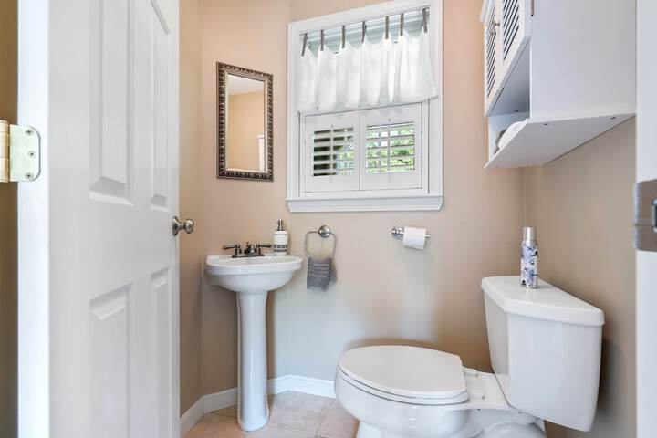 Maine Adventure 3BR Oasis Awaits!