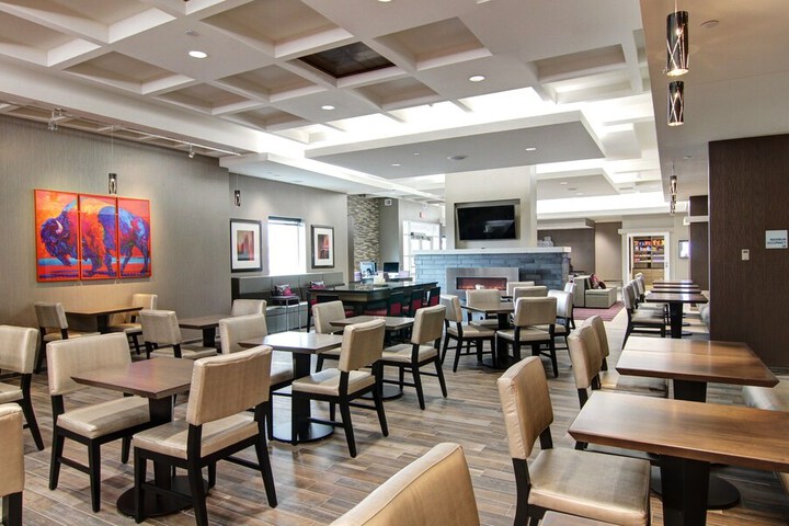 Holiday Inn Express Fargo SW - I-94 Medical Center by IHG